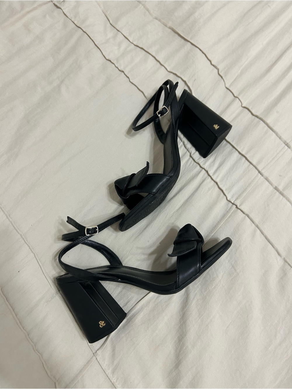 Sam & Libby - Women’s Size 8.5 Black Ankle Strap Block Heel Sandals